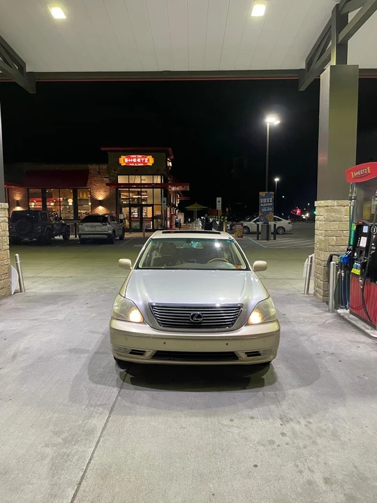 2004 Lexus LS 3rd Gen - Image 20 of 24