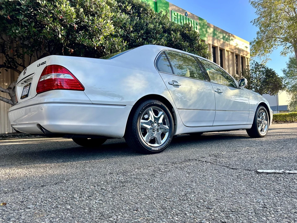 2004 Lexus LS 3rd Gen - Image 30 of 31