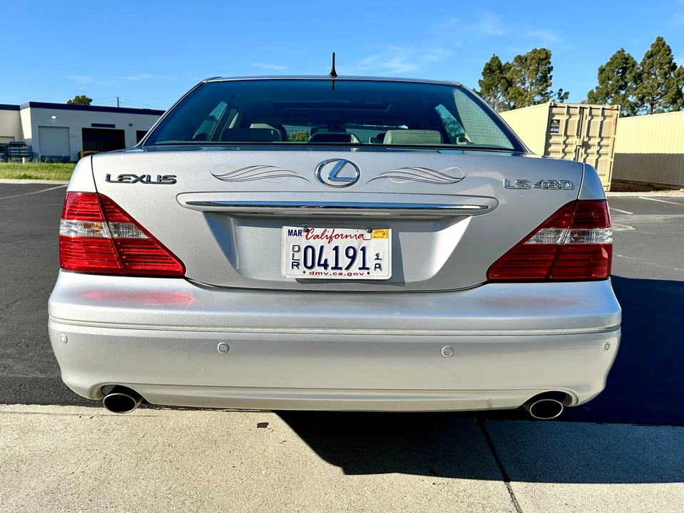 2004 Lexus LS 3rd Gen - Image 30 of 31
