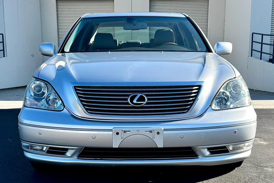 2004 Lexus LS 3rd Gen - Image 2 of 31