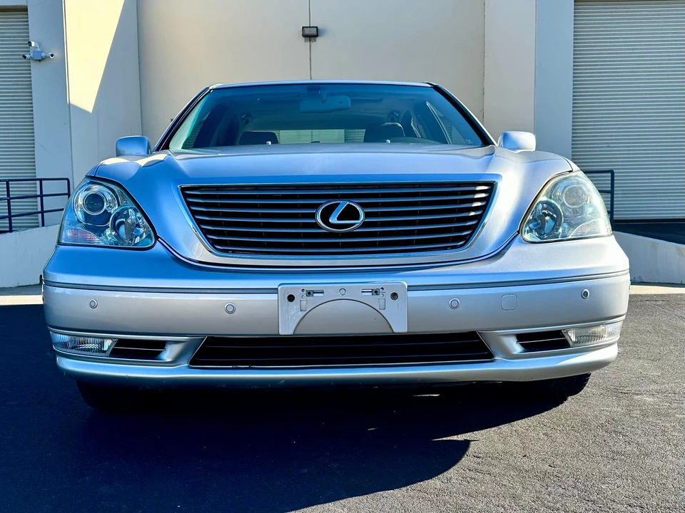 2004 Lexus LS 3rd Gen - Image 7 of 31