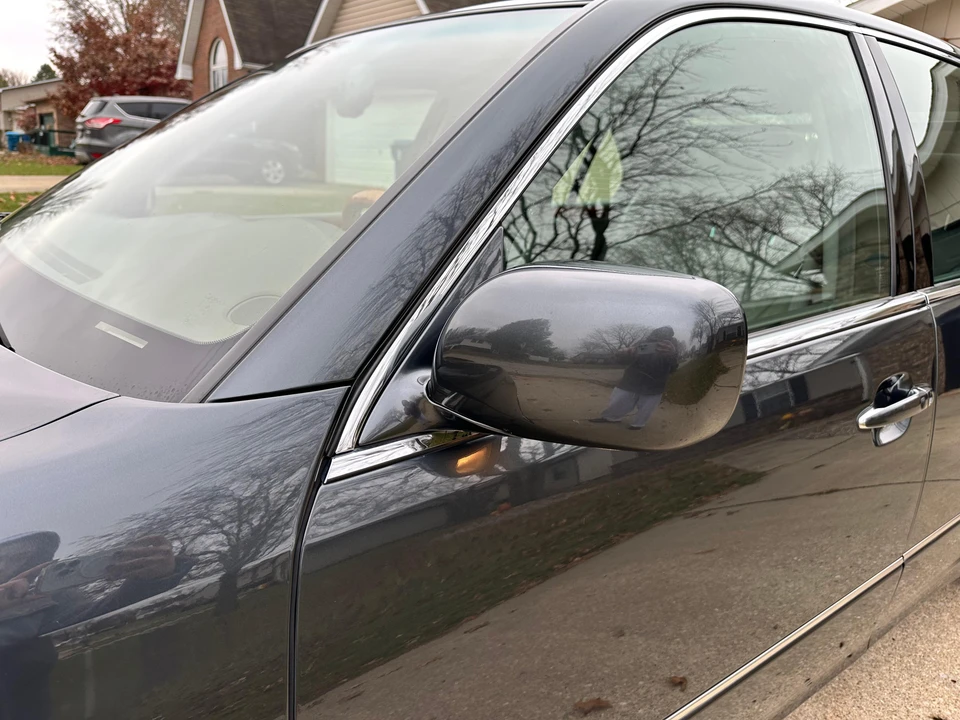 2004 Lexus LS 3rd Gen - Image 18 of 31