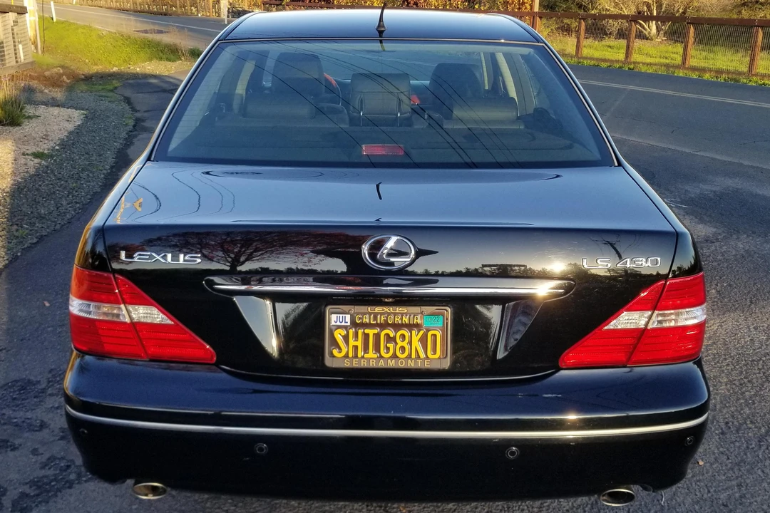2004 Lexus LS 3rd Gen - Image 5 of 21