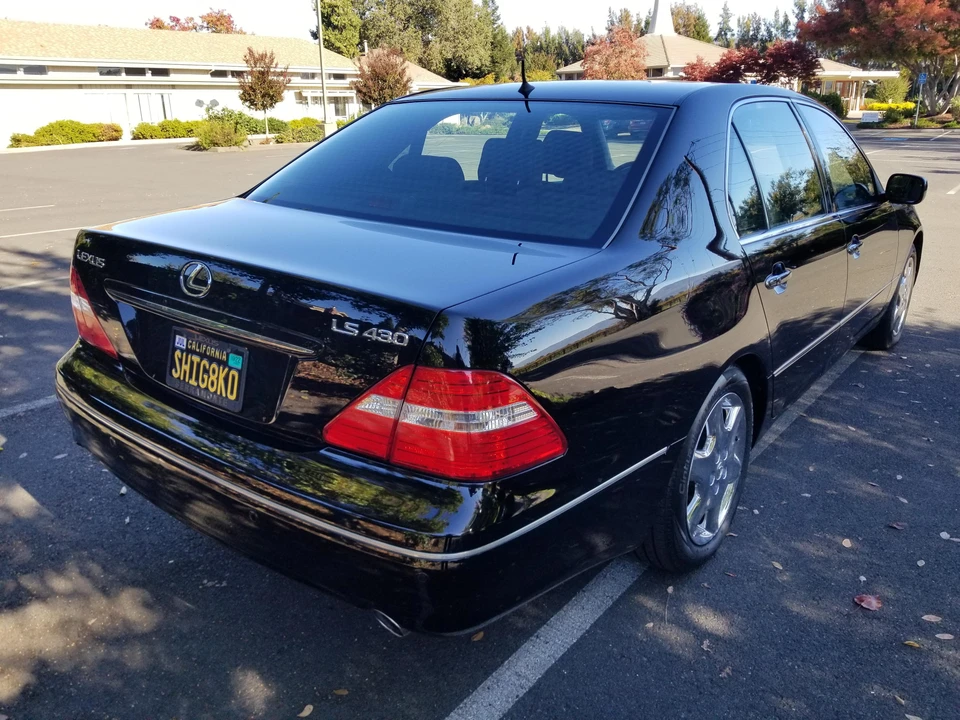 2004 Lexus LS 3rd Gen - Image 11 of 21