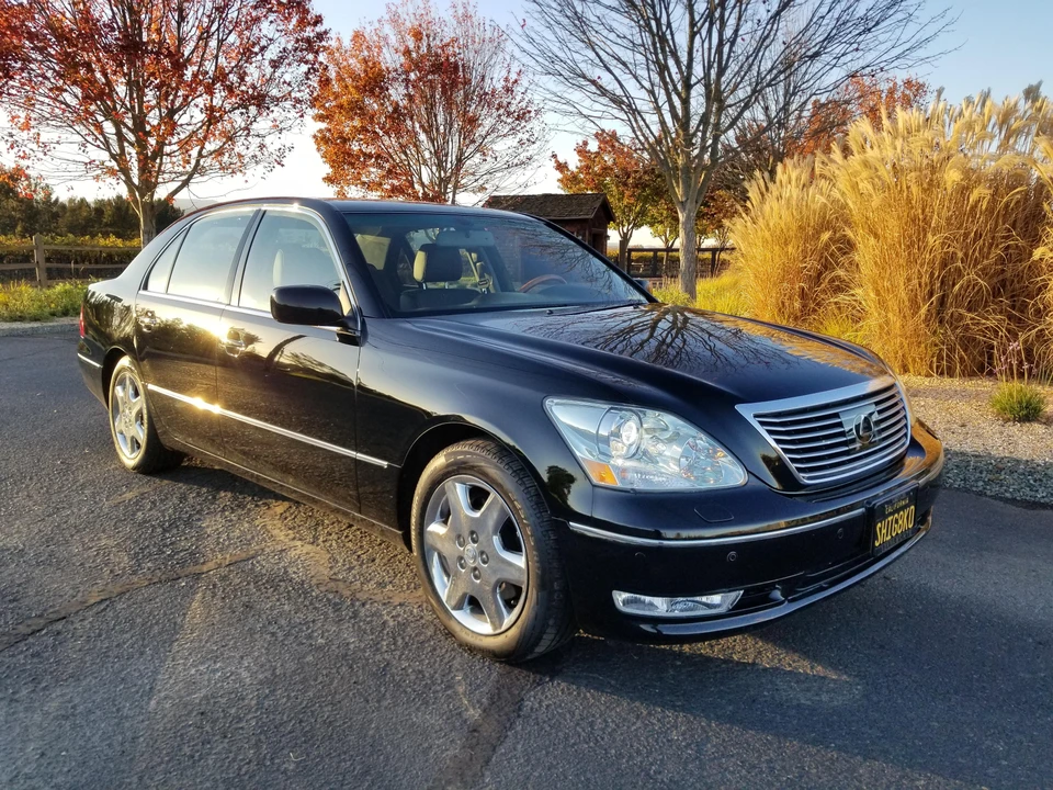 2004 Lexus LS 3rd Gen - Image 16 of 21