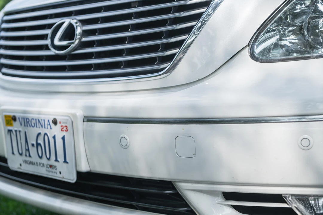 2004 Lexus LS 3rd Gen - Image 24 of 31