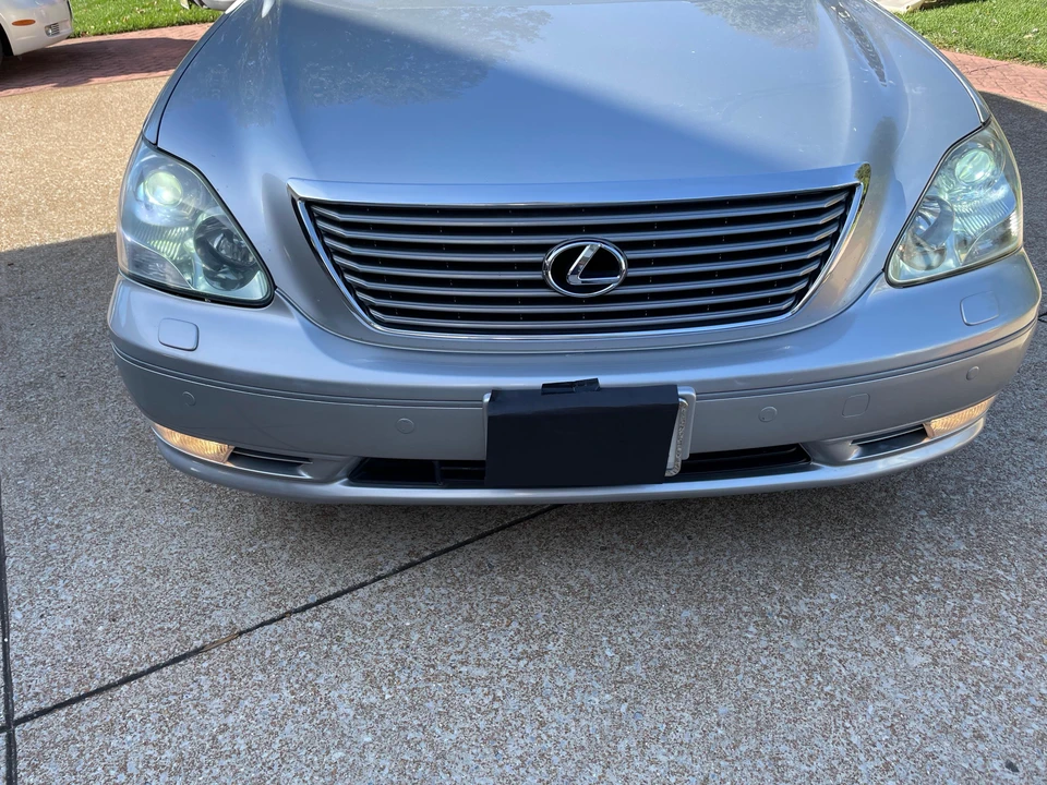 2004 Lexus LS 3rd Gen - Image 15 of 31