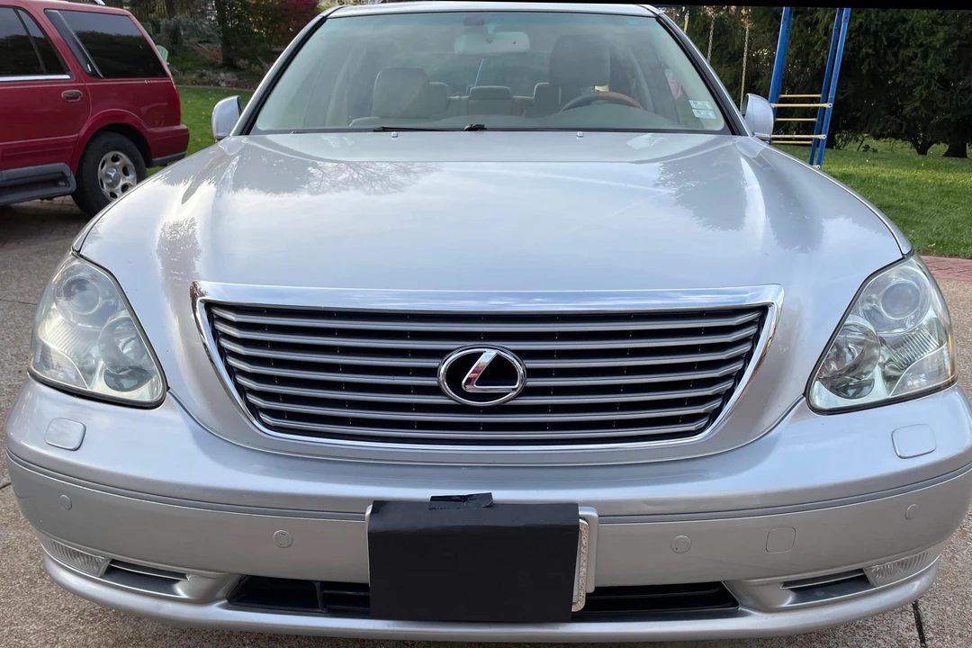 2004 Lexus LS 3rd Gen - Image 2 of 31