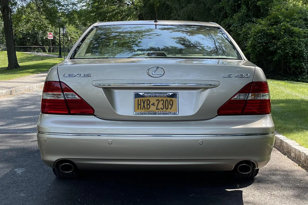 2004 Lexus LS 3rd Gen - Image 6 of 6