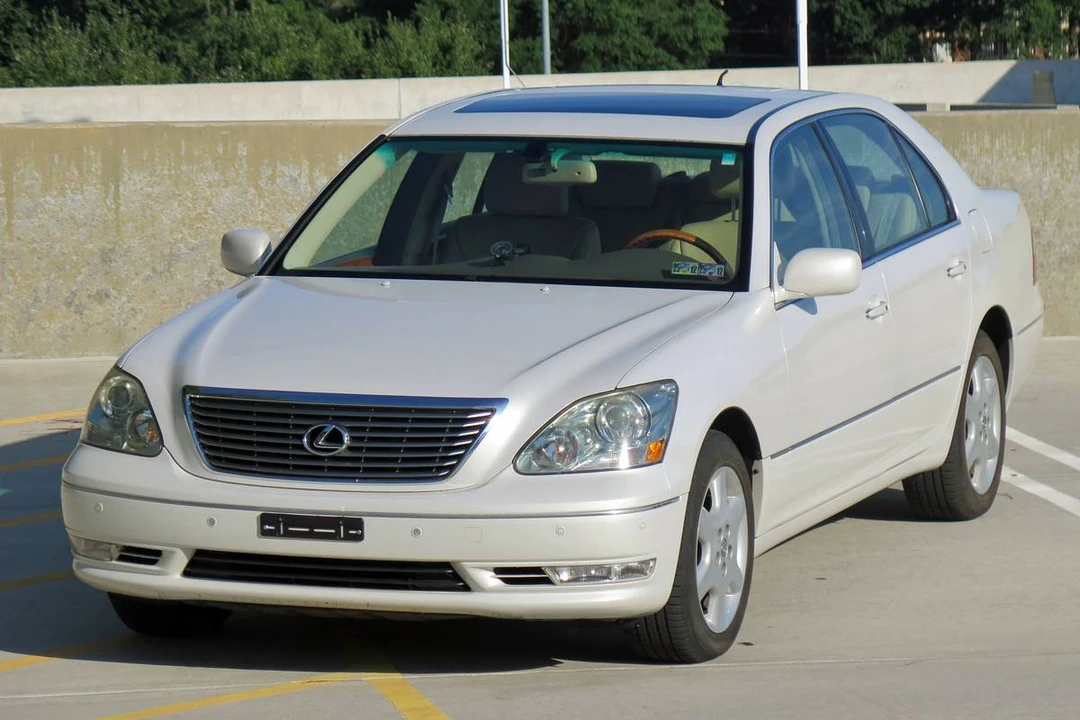 2004 Lexus LS 3rd Gen - Image 3 of 16