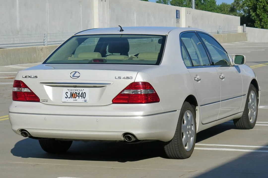 2004 Lexus LS 3rd Gen - Image 2 of 16