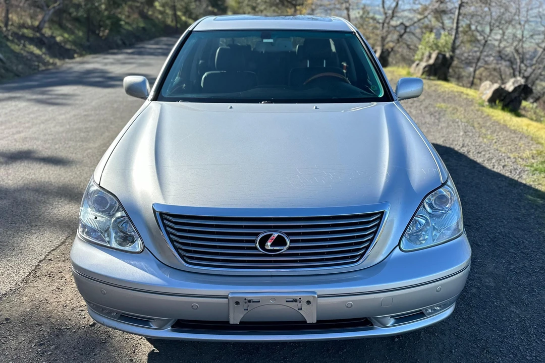 2004 Lexus LS 3rd Gen - Image 2 of 31