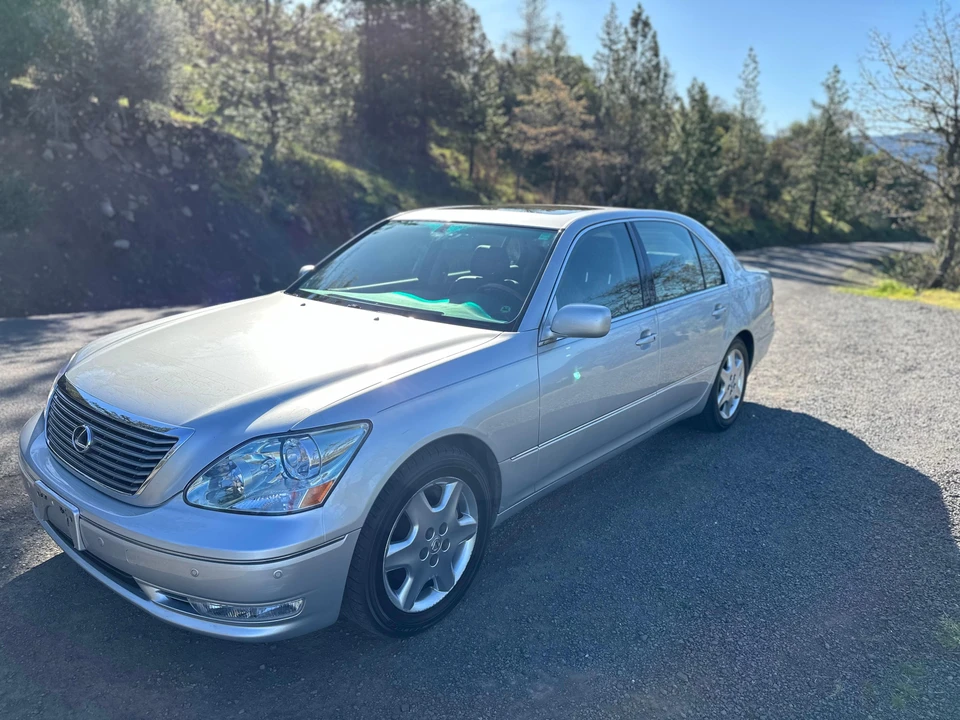 2004 Lexus LS 3rd Gen - Image 7 of 31