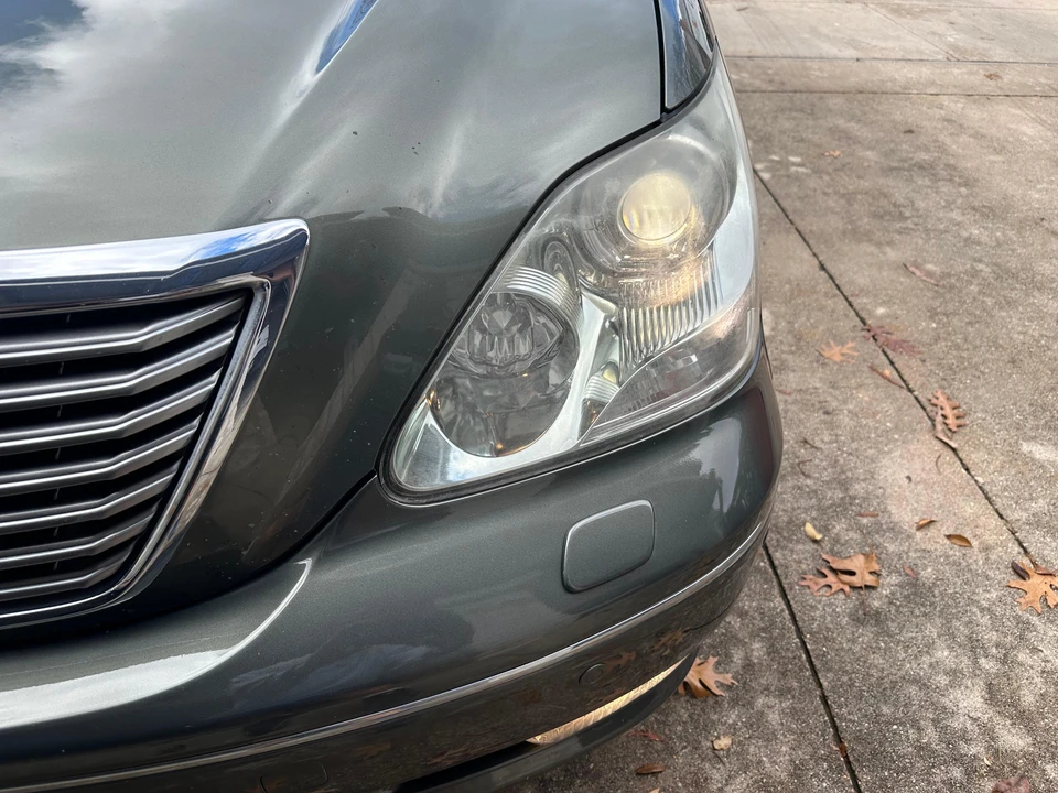 2004 Lexus LS 3rd Gen - Image 17 of 19