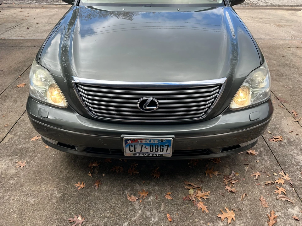 2004 Lexus LS 3rd Gen - Image 16 of 19