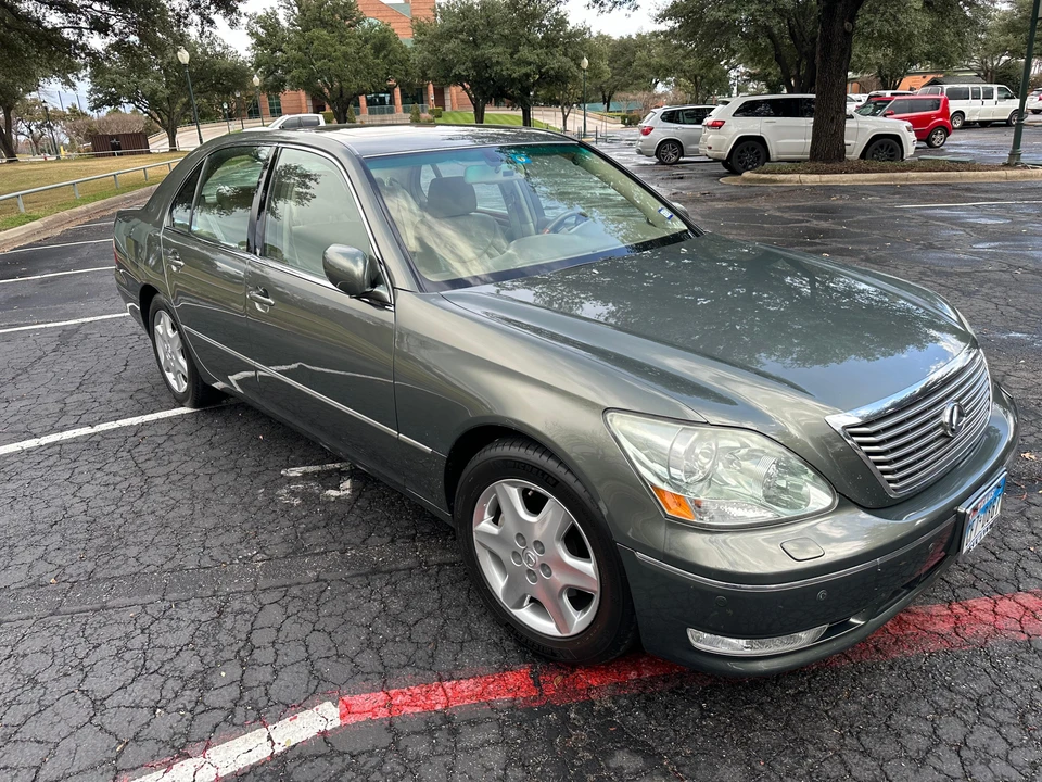2004 Lexus LS 3rd Gen - Image 14 of 19