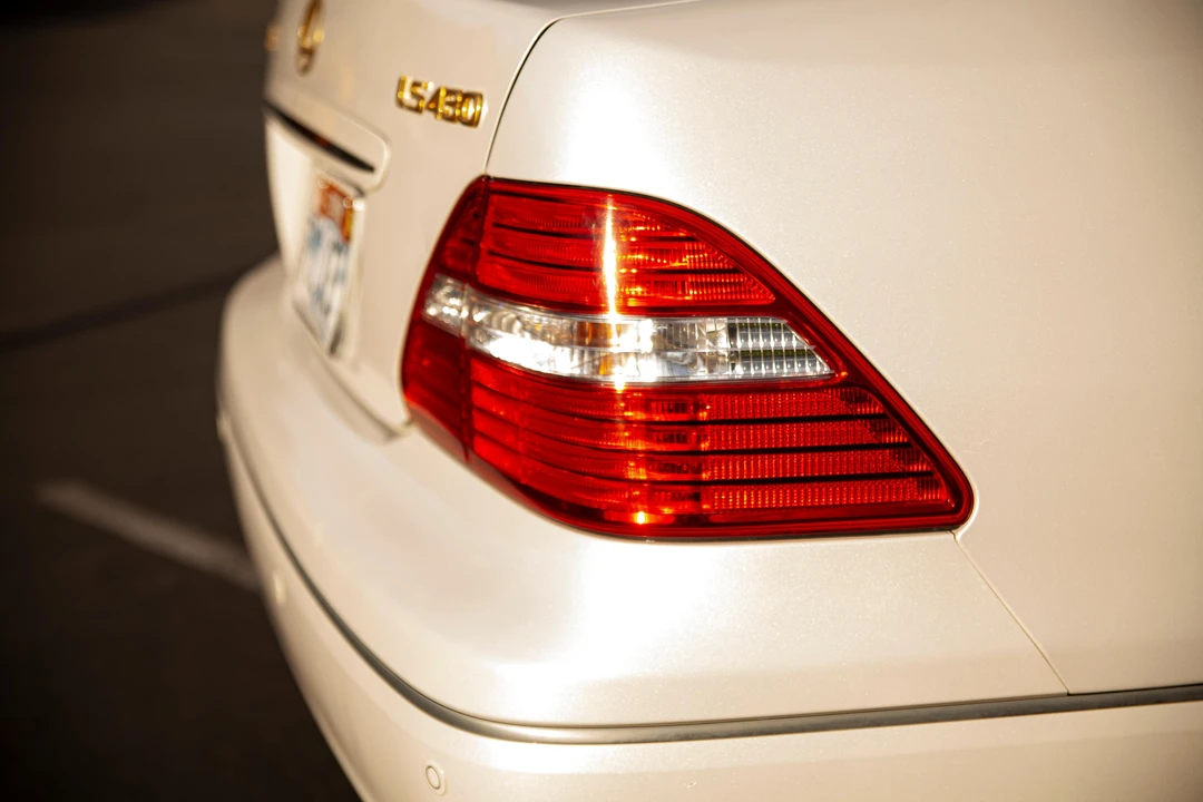 2004 Lexus LS 3rd Gen - Image 22 of 31