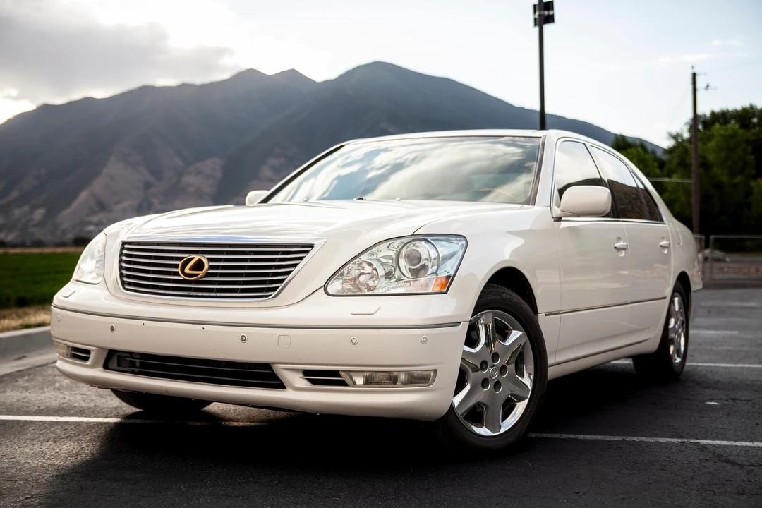 2004 Lexus LS 3rd Gen - Image 7 of 31