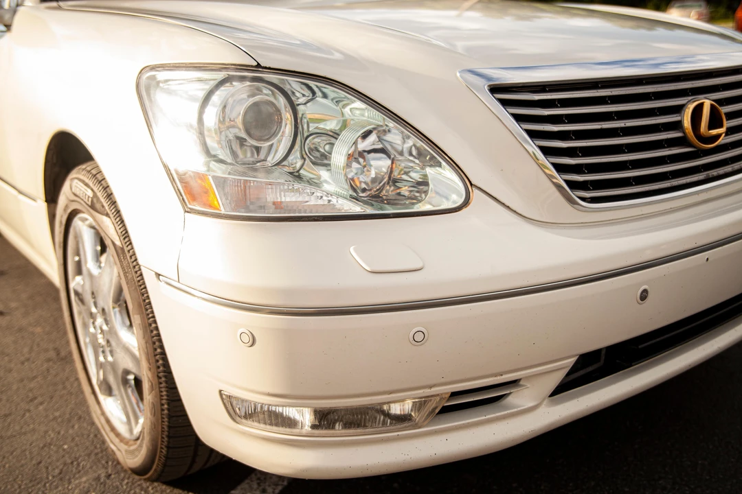 2004 Lexus LS 3rd Gen - Image 14 of 31