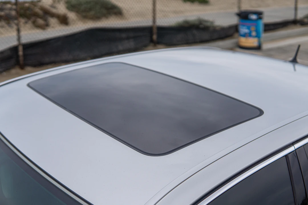 2004 Lexus LS 3rd Gen - Image 13 of 31