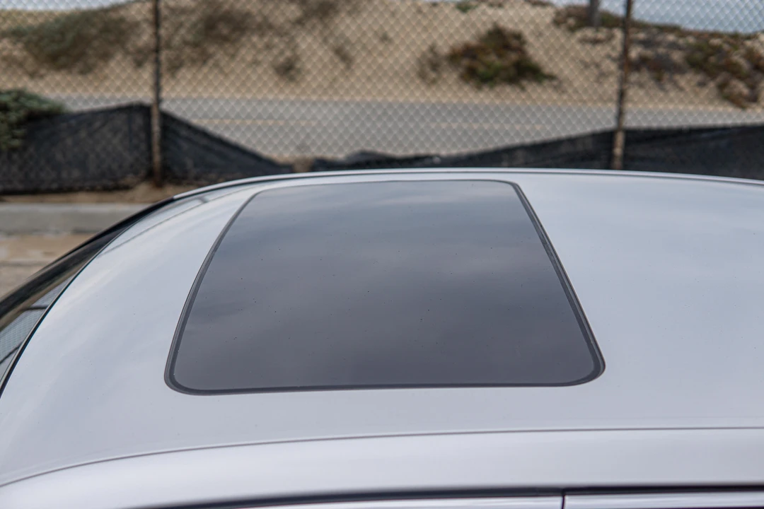 2004 Lexus LS 3rd Gen - Image 14 of 31