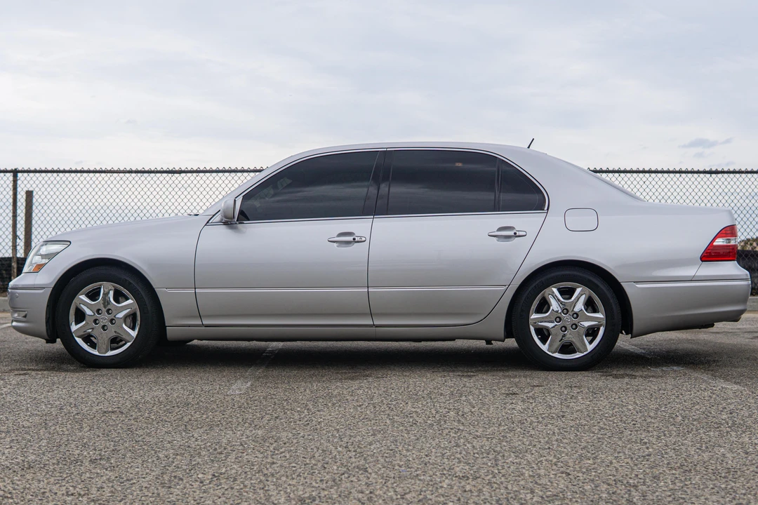 2004 Lexus LS 3rd Gen - Image 3 of 31