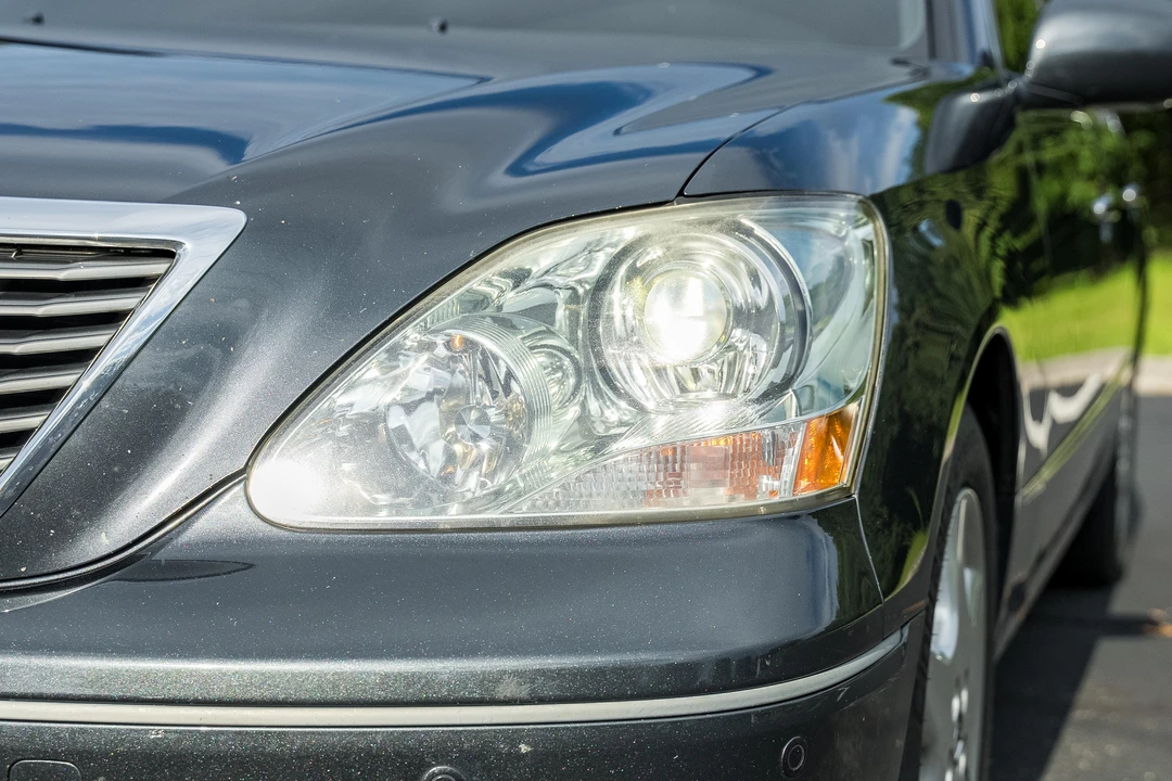 2004 Lexus LS 3rd Gen - Image 14 of 31