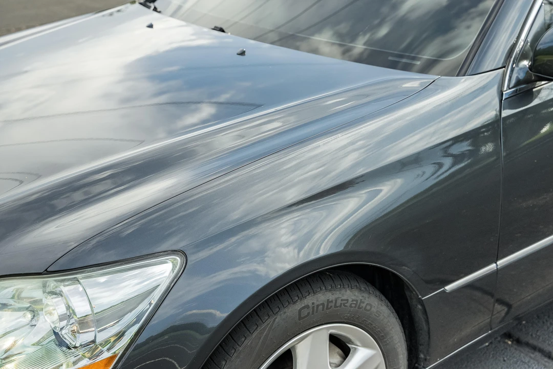 2004 Lexus LS 3rd Gen - Image 15 of 31