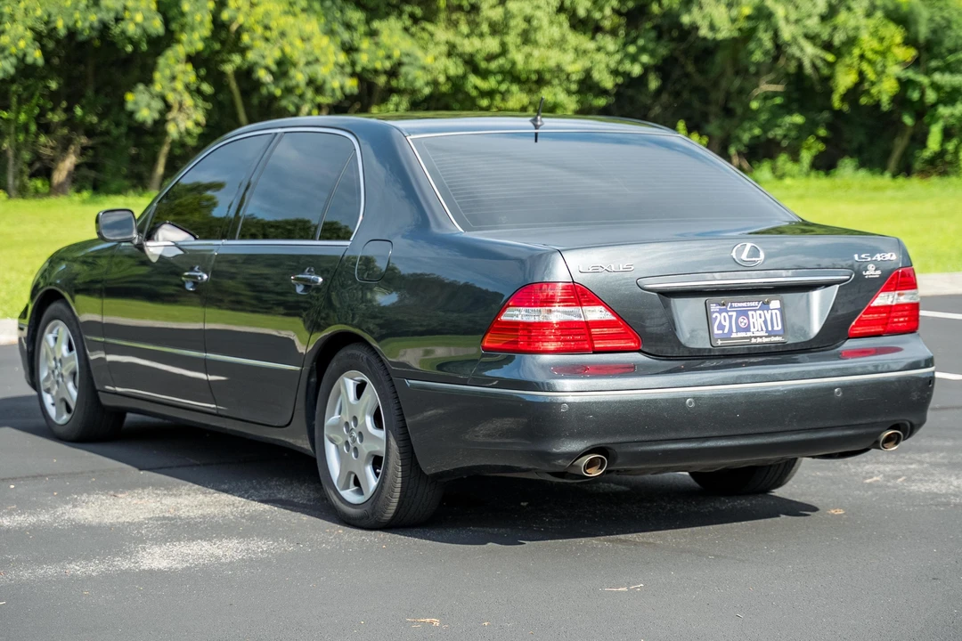 2004 Lexus LS 3rd Gen - Image 4 of 31