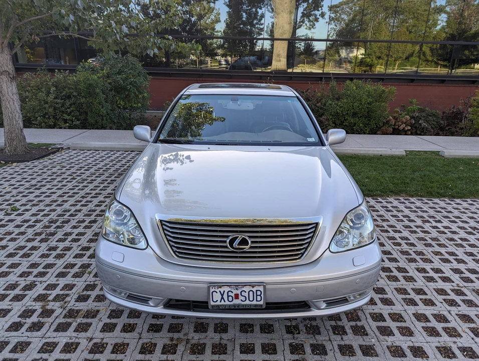 2004 Lexus LS 3rd Gen - Image 7 of 31