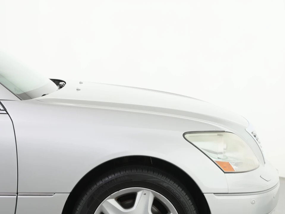 2004 Lexus LS 3rd Gen - Image 26 of 31