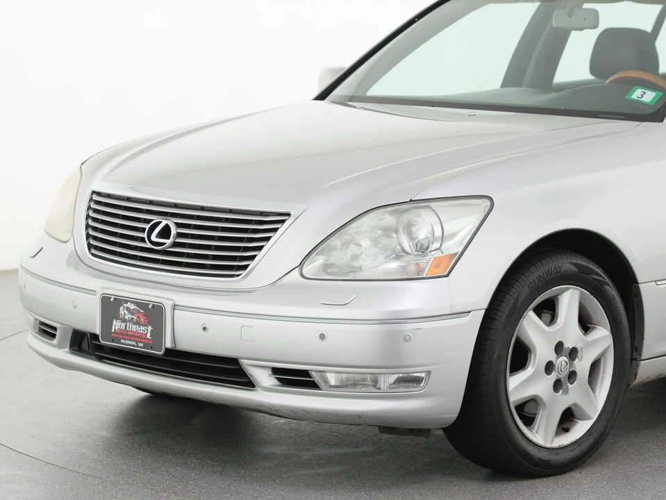 2004 Lexus LS 3rd Gen - Image 14 of 31