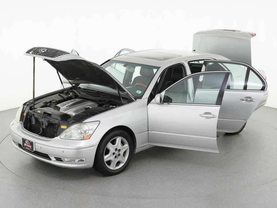 2004 Lexus LS 3rd Gen - Image 9 of 31