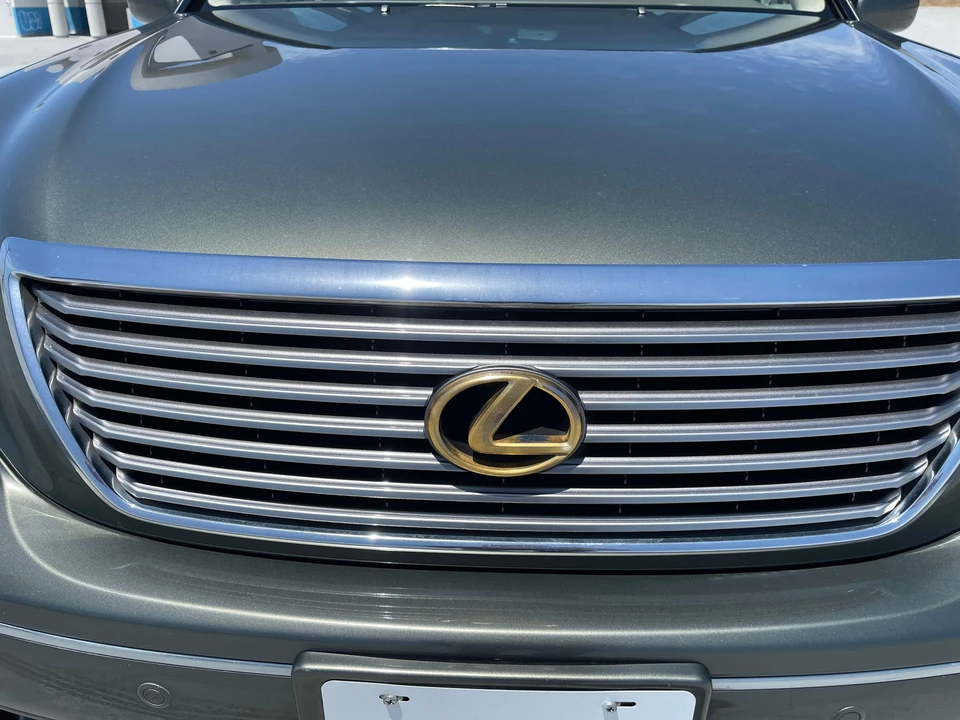 2004 Lexus LS 3rd Gen - Image 20 of 31