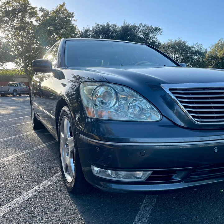 2004 Lexus LS 3rd Gen - Image 18 of 31