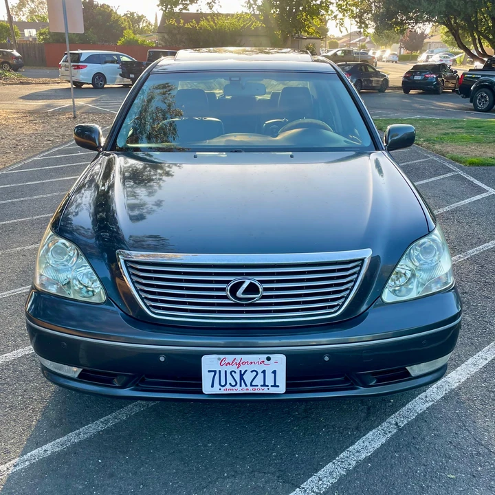 2004 Lexus LS 3rd Gen - Image 7 of 31