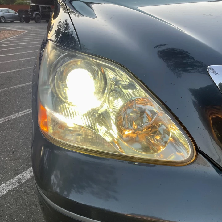 2004 Lexus LS 3rd Gen - Image 19 of 31