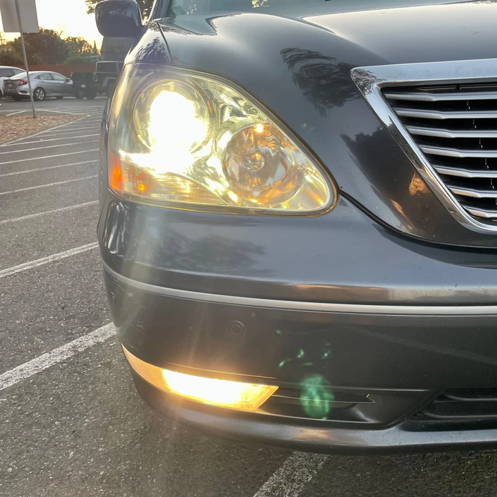 2004 Lexus LS 3rd Gen - Image 20 of 31