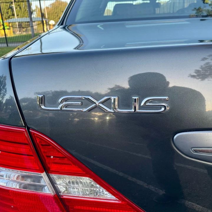 2004 Lexus LS 3rd Gen - Image 31 of 31