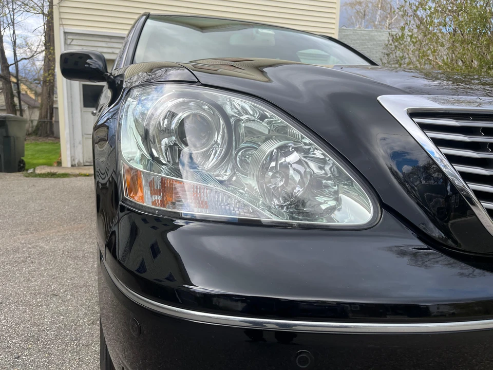 2004 Lexus LS 3rd Gen - Image 16 of 31