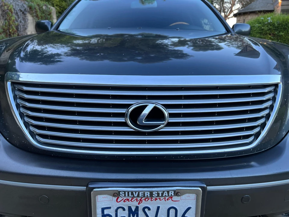 2004 Lexus LS 3rd Gen - Image 24 of 31