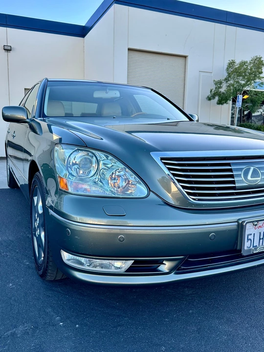 2004 Lexus LS 3rd Gen - Image 28 of 31