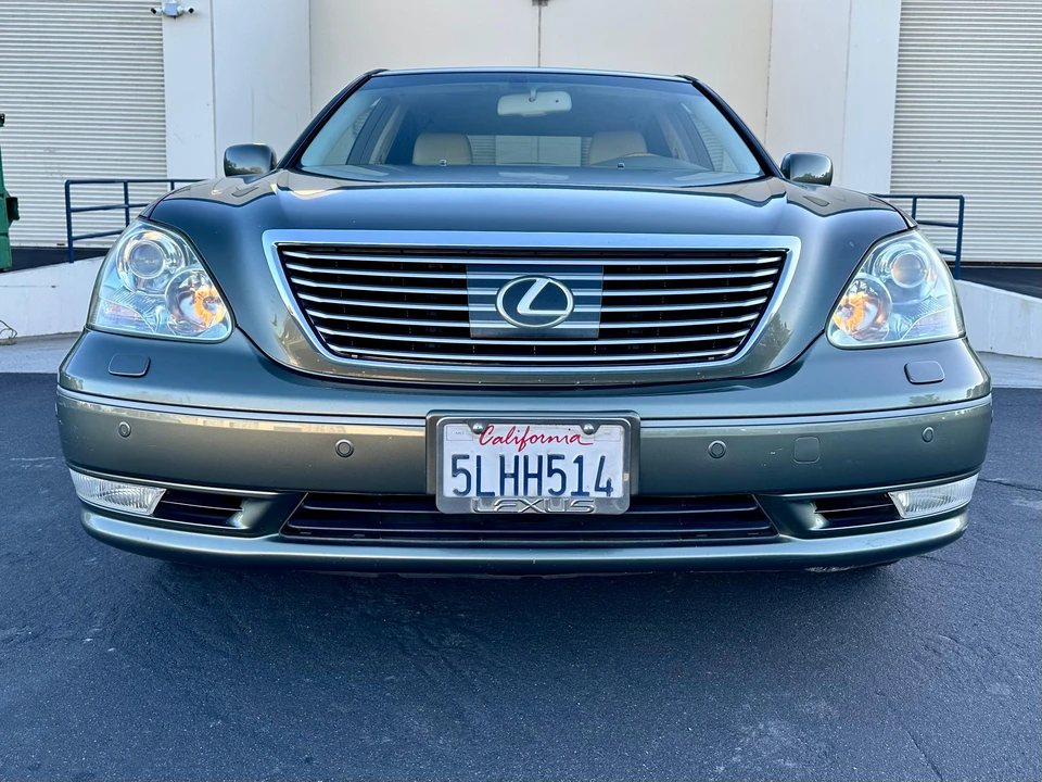 2004 Lexus LS 3rd Gen - Image 8 of 31