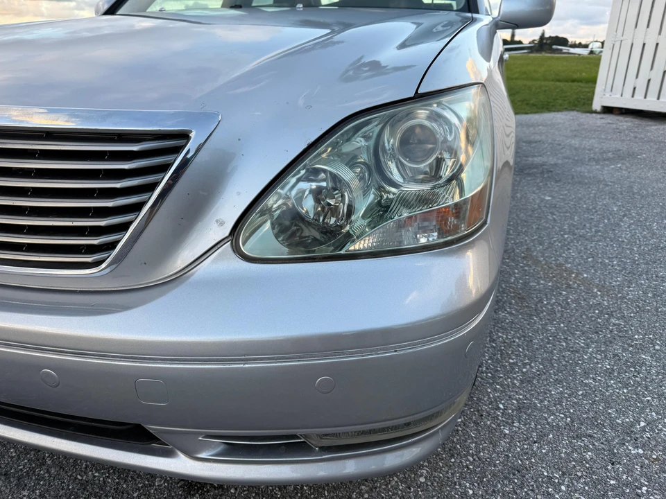 2004 Lexus LS 3rd Gen - Image 22 of 31