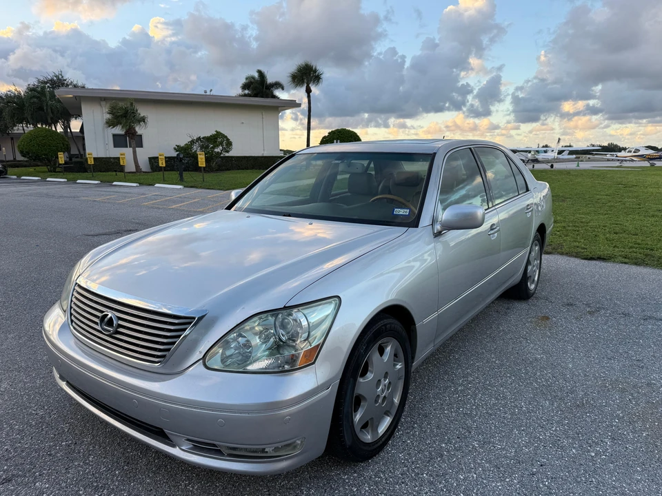 2004 Lexus LS 3rd Gen - Image 6 of 31