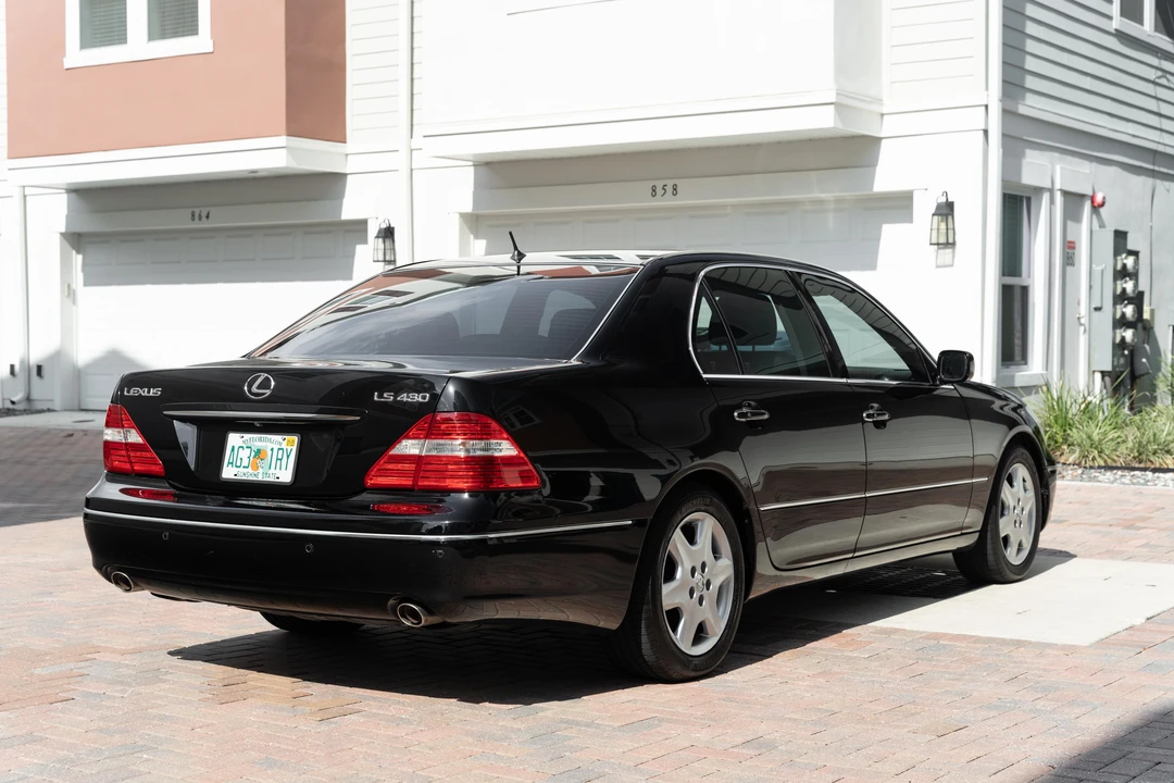 2004 Lexus LS 3rd Gen - Image 8 of 31