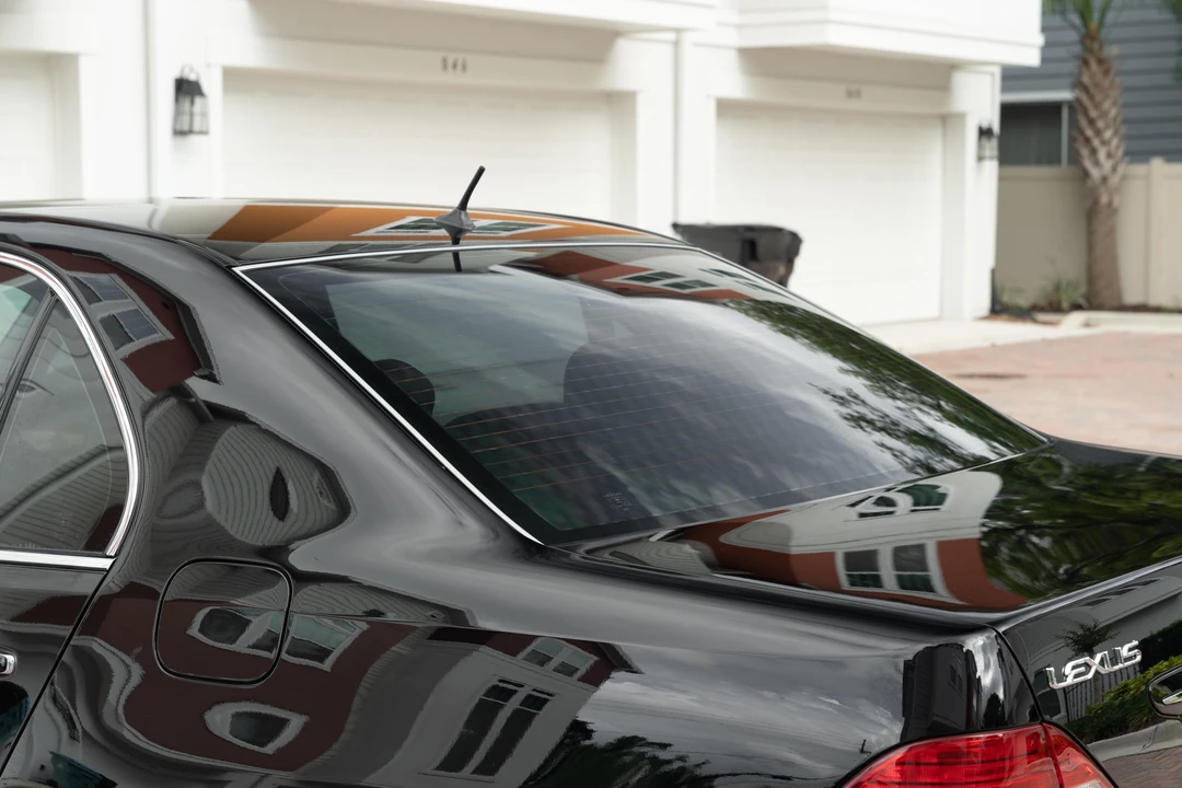 2004 Lexus LS 3rd Gen - Image 14 of 31