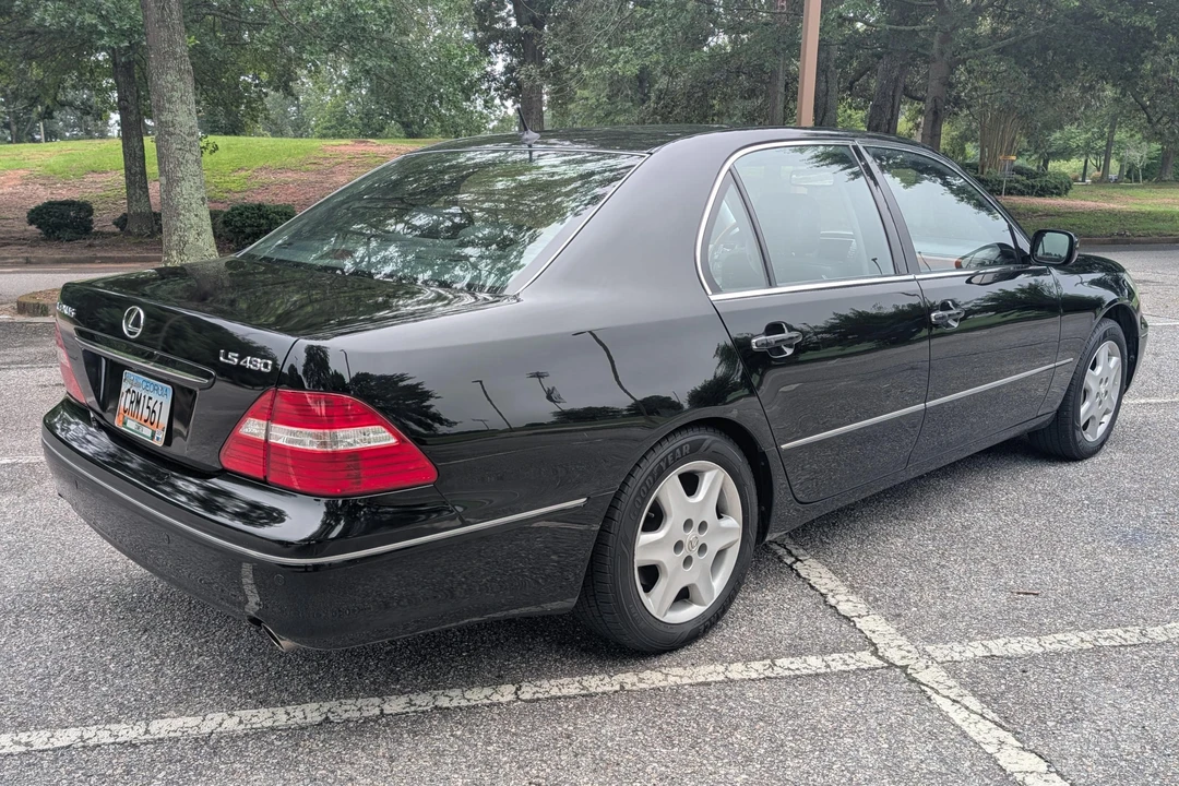 2004 Lexus LS 3rd Gen - Image 4 of 31