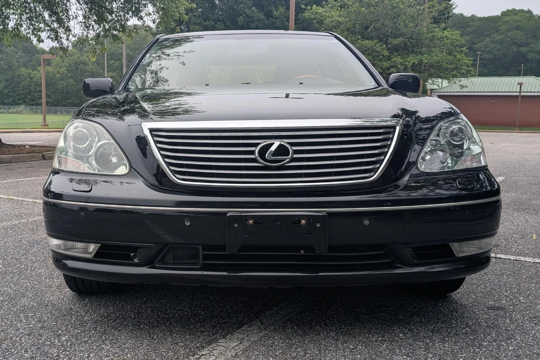 2004 Lexus LS 3rd Gen - Image 2 of 31