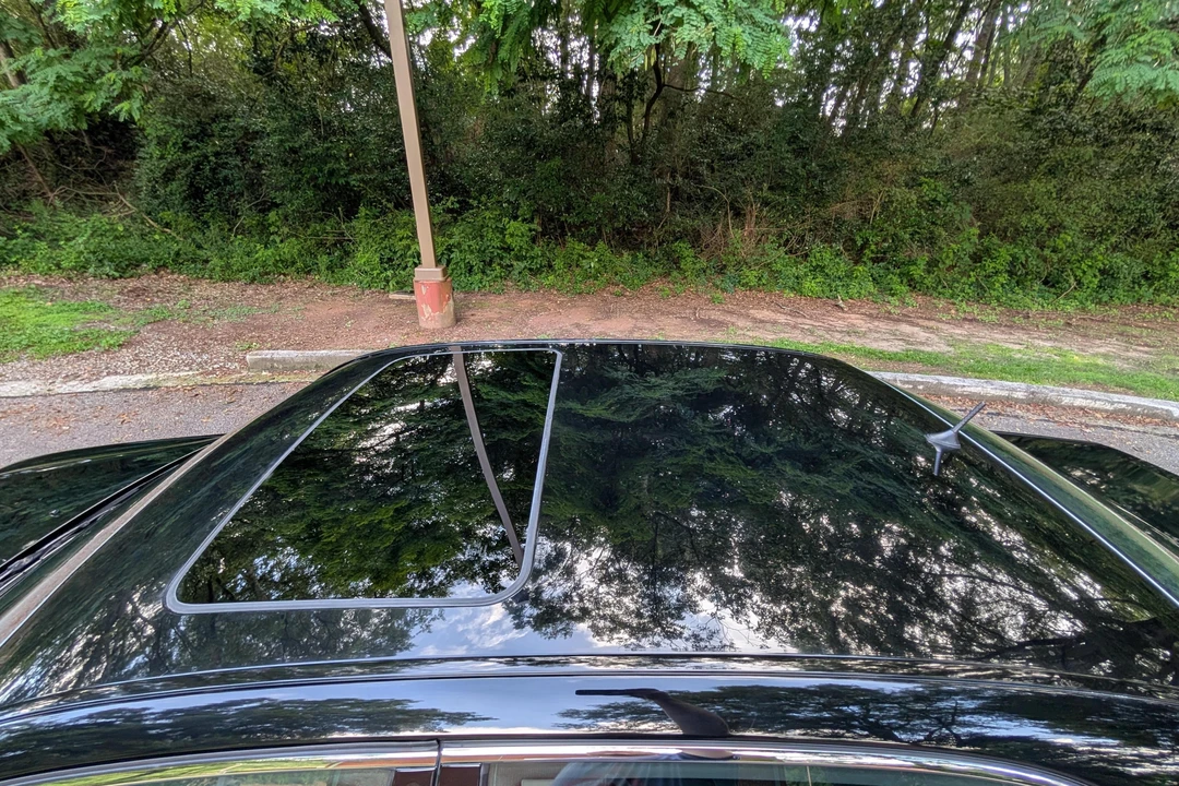 2004 Lexus LS 3rd Gen - Image 24 of 31